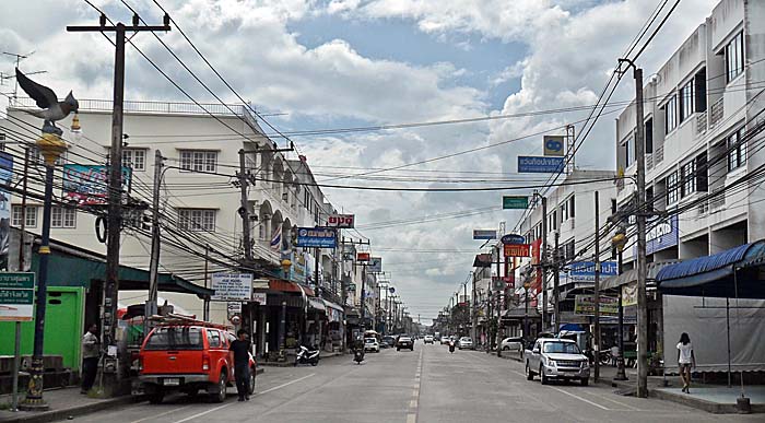 'Streetview in Chumpon' by Asienreisender